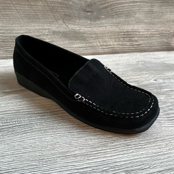 Basic Edition Comfort black slip on loafers size 9 wide - Picture 1 of 10